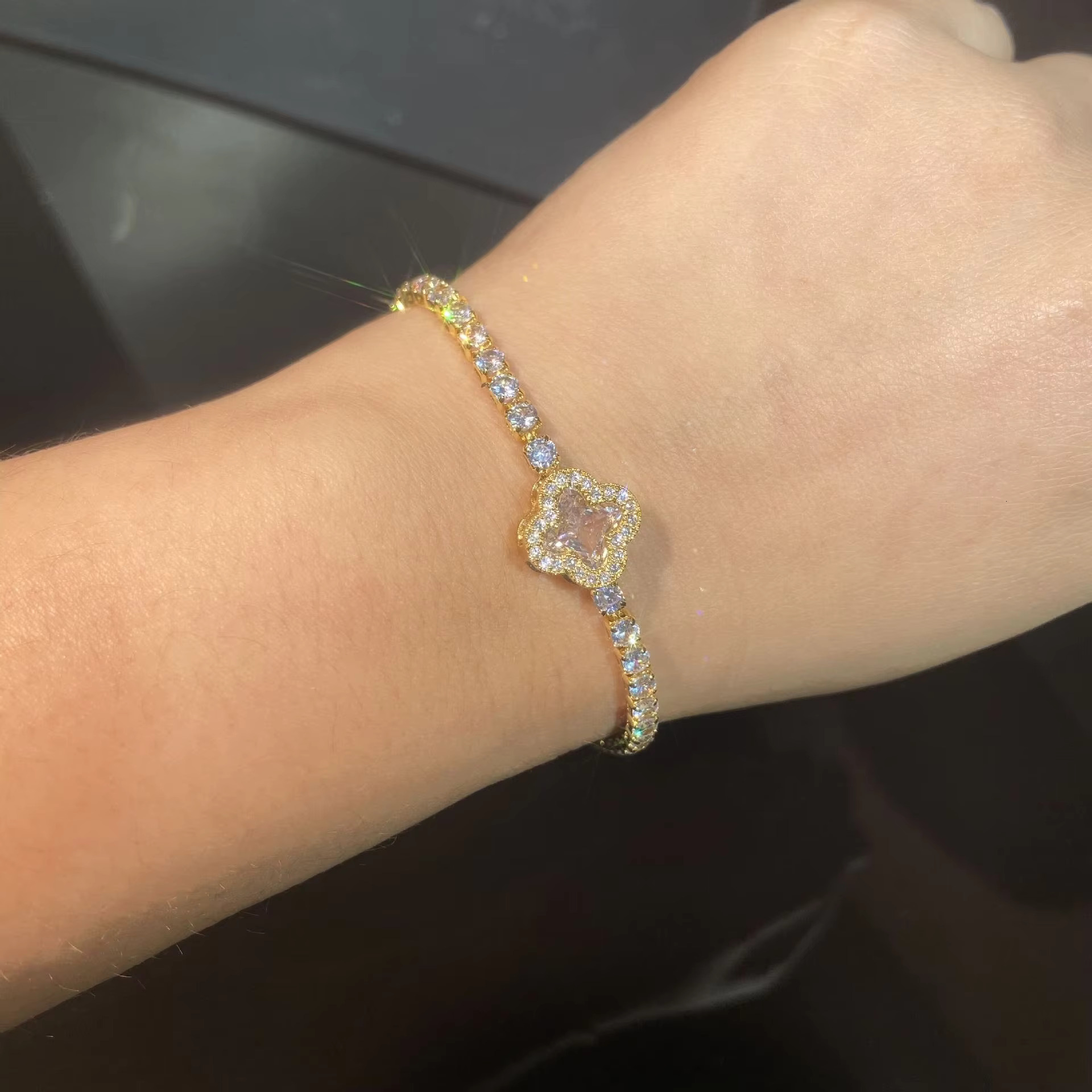 Fashion Lucky Four Leaf Clover Tennis Bracelet Red Gold Silver Red Moissanite Clover Tennis Bracelet
