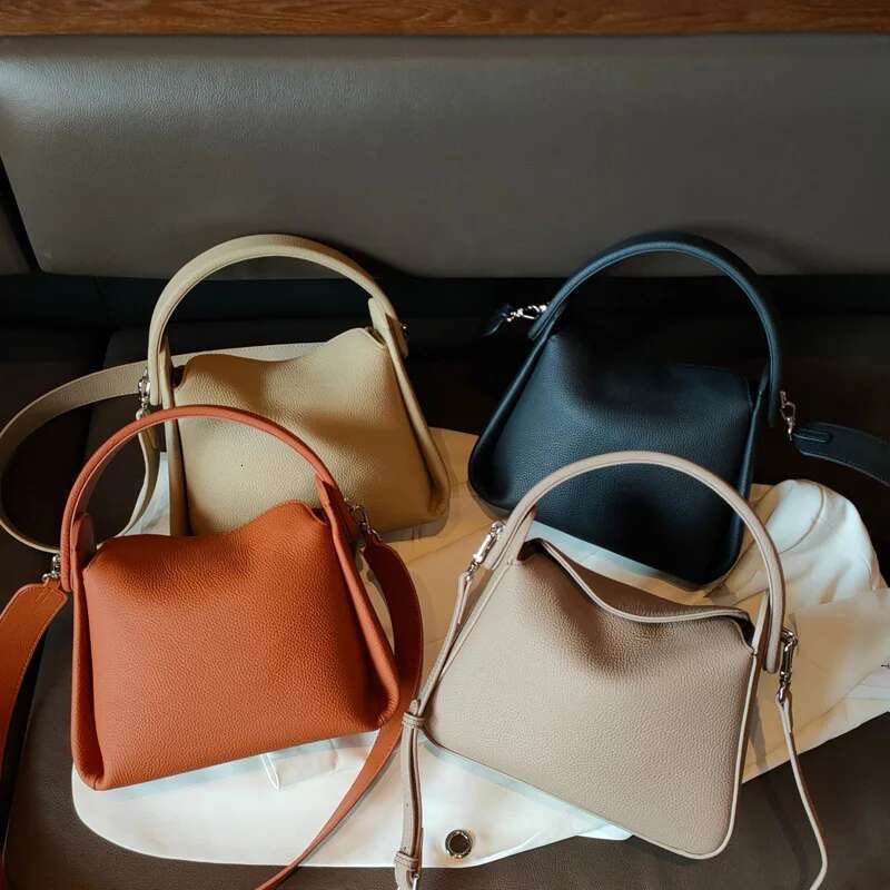 Famicare Soft Female Genuine Leather Shoulder Women Messenger Bags Fashion Lady Shopping Square Handbag New 2023