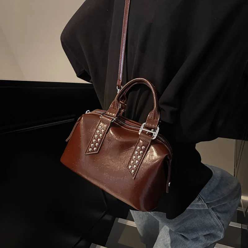 Leopard-Print Shoder Bag Decorated with S and metal buckle fixed and eye - must - must Y250321