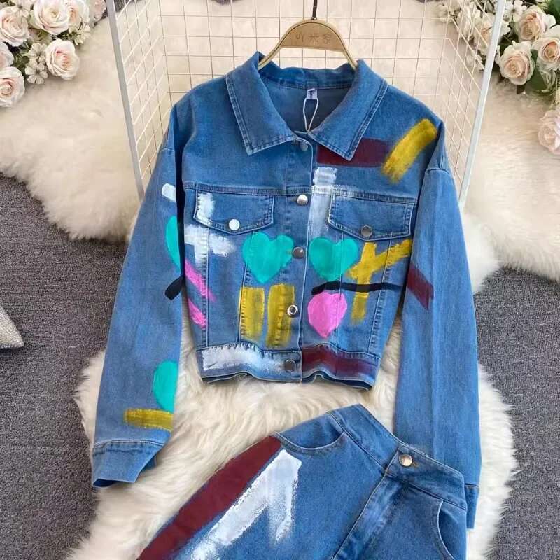 2025 New Graffiti 2-piece Set Women's Collar Long Sleeve Coat High Waist Hip Designer Split Skirt 2025 Autumn New Set5