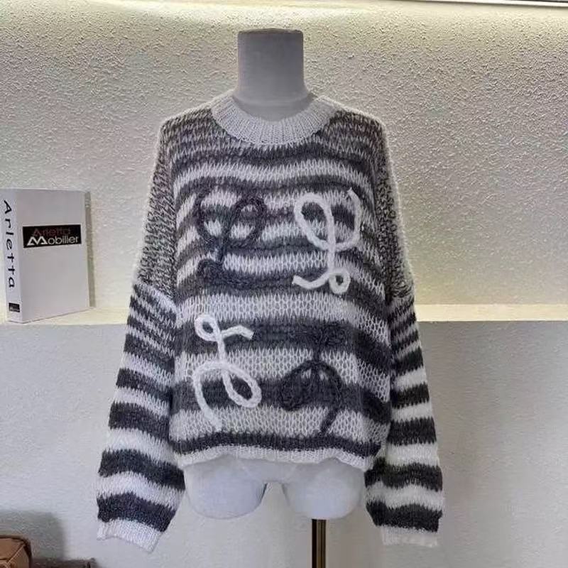2025 New Striped Design Age-reducing Sweater Lazy Style Loose Hot Baby Knitted Round Neck Spring and Autumn New All-match