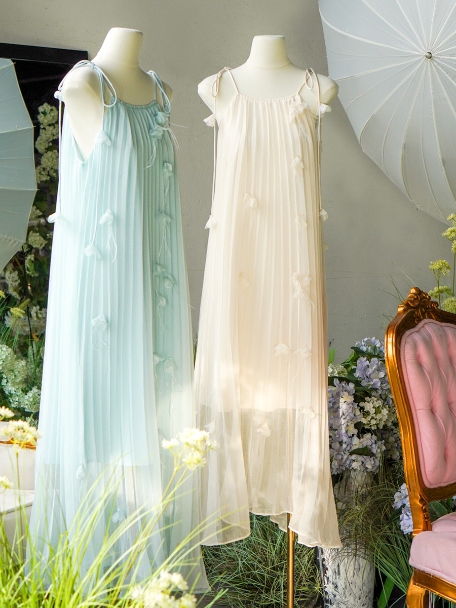 L1856 Handmade Feather Three-Dimensional Decoration Holiday Fairy Suspender Long Dress Wedding Morning Shoot Loose Pleated Dress