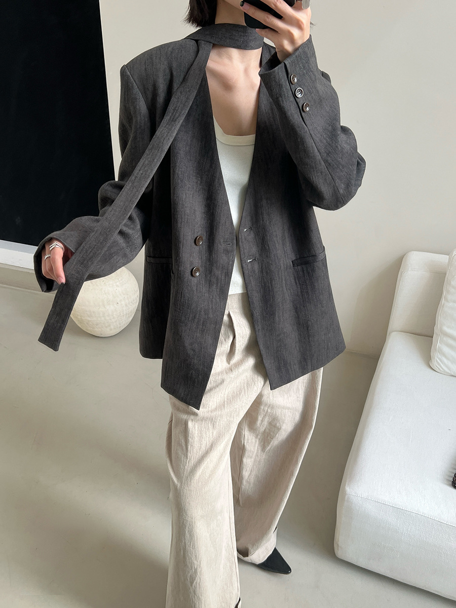 G314Elegant Spring Casual Wear with Korean Influence - Stylish Ribbon Detailed V-Neck Set