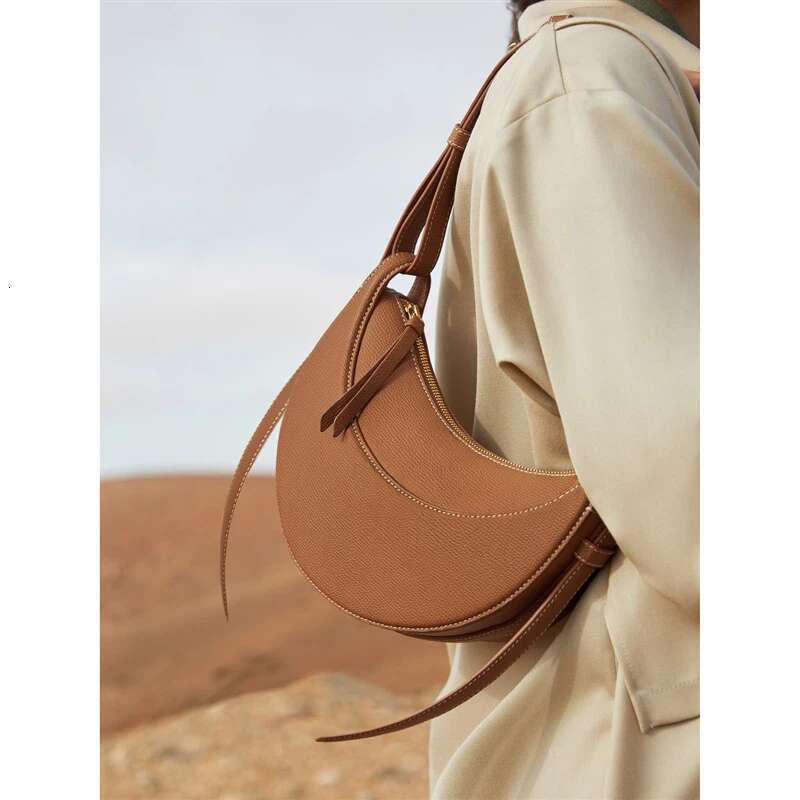 Niche Design Single Shoulder Crossbody Bag Women Comfortable Texture Lychee Patterned Genuine Leather Half Moon Bags Spring New