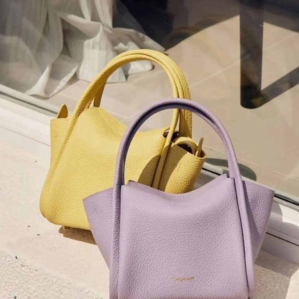 2023 New Women's Small Replica Cute Y2k Designer Minority Party Pink White Green Bucket Handbag Shoulder Crossbody Cloud Bag