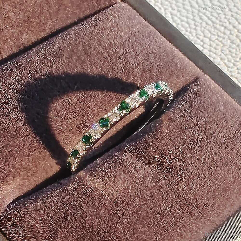 Green Jade Diamond Designer Rings Design Women Shiny Moissanite Ring Festival Gifts Jewelry Accessory