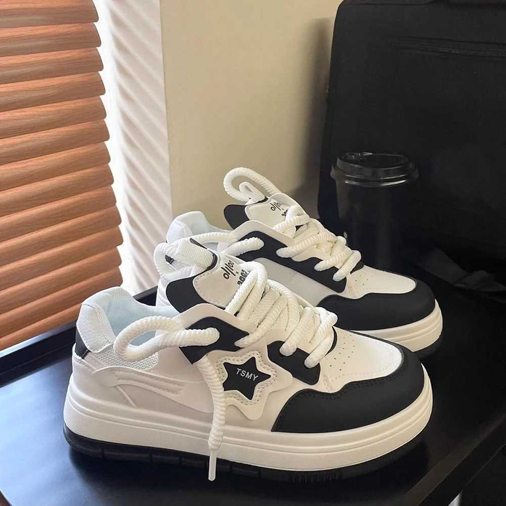 Star Walking Sneakers Y2K Platform Shoes Thick Sole Cfortable Running Shoes Ahetic Tennis Shoes for Outdoor Sports Y250318