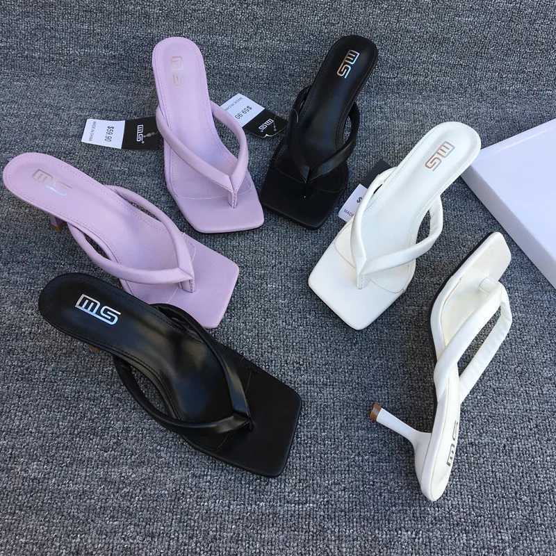 Womens Pantofle Fem Me Rubber Flip Black Sandals Designer Soft 20 Y250317