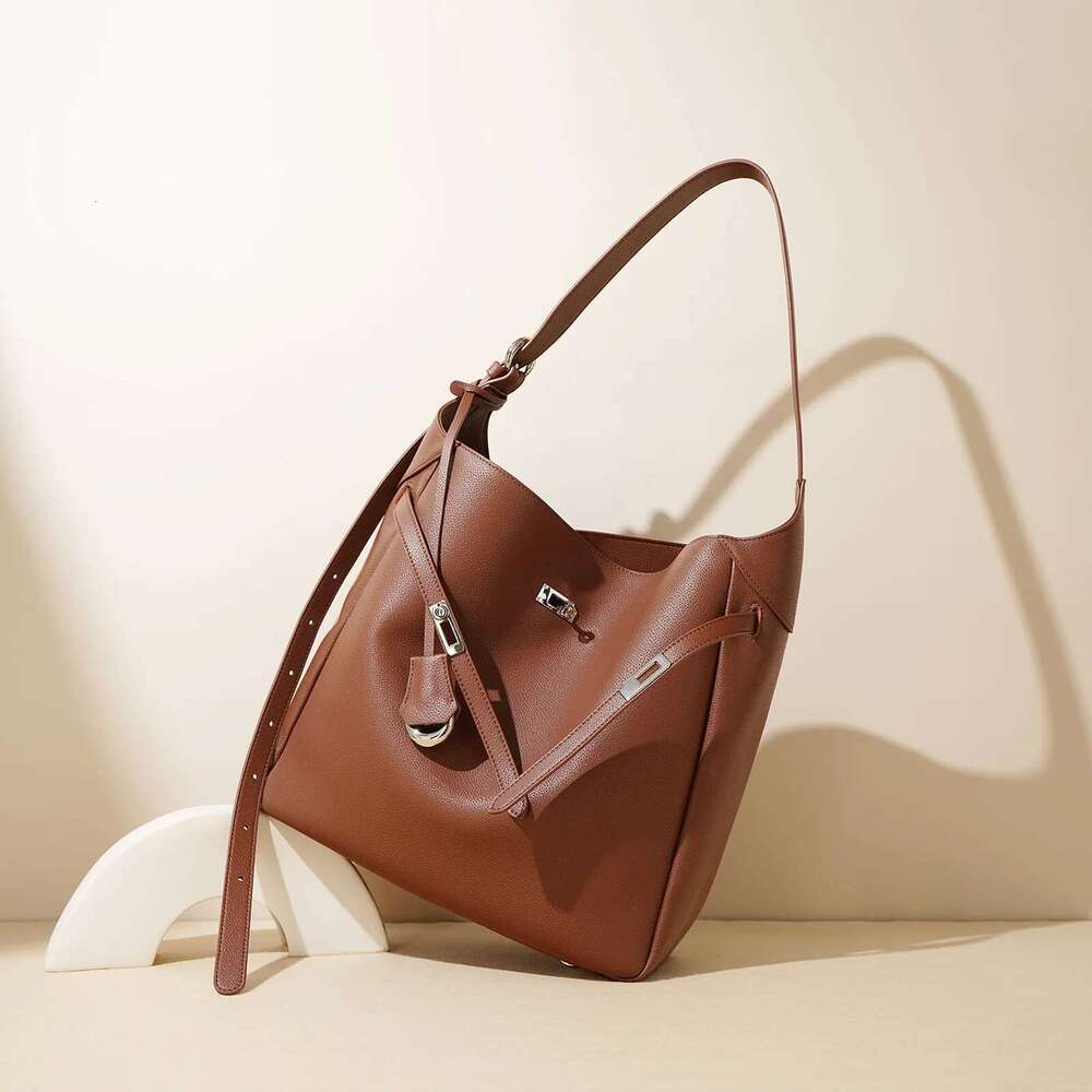 Designer Underarm Shoulder Bags Fashionable Lady Bucket Handbag And Purses Casual Tote Autumn New