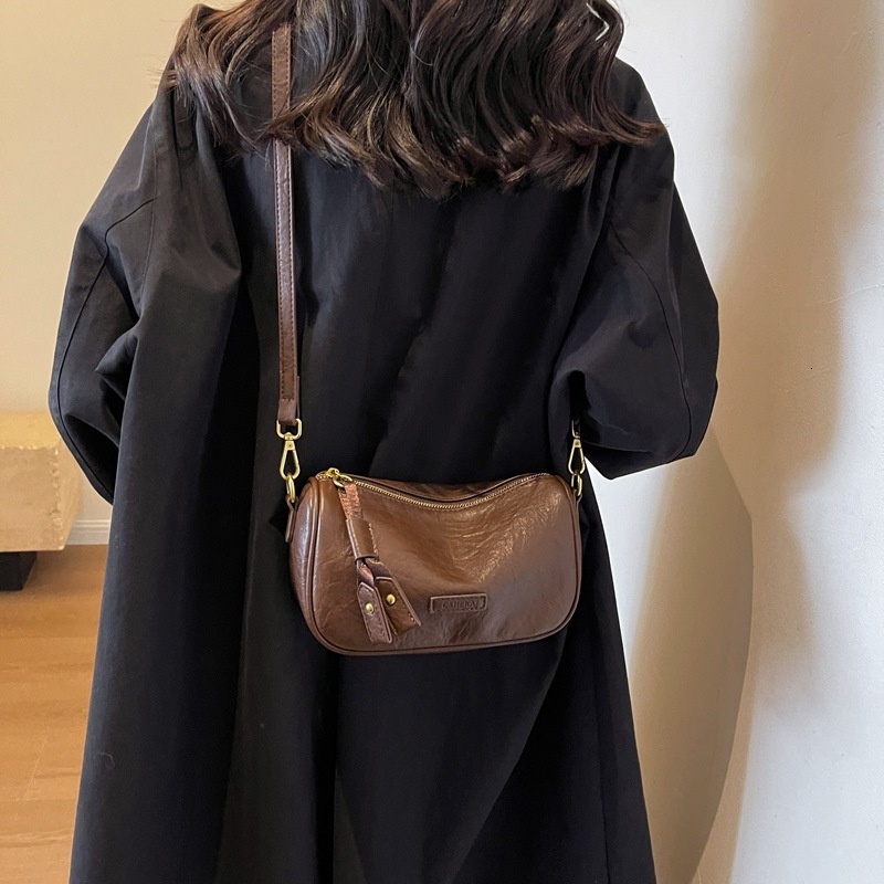 This Year's Popular Small Bags For Women's Spring Versatile 2025 New Fashion Broadband Shoulder Crossbody Pillow Bag Fashion Shoulder Bags