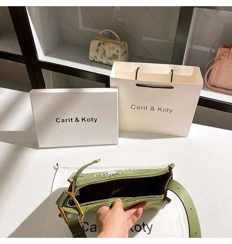High Quality Cute Cartoon Pillow Autumn Fashion Veet Women's Handbag Lady Purse Shoulder Crossbody Female Casual Bag