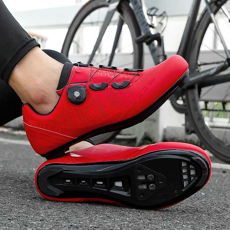 Mens cycling shoes compatible with Road Mountain SPD LD breathable and comfortable upper very softXJ250319