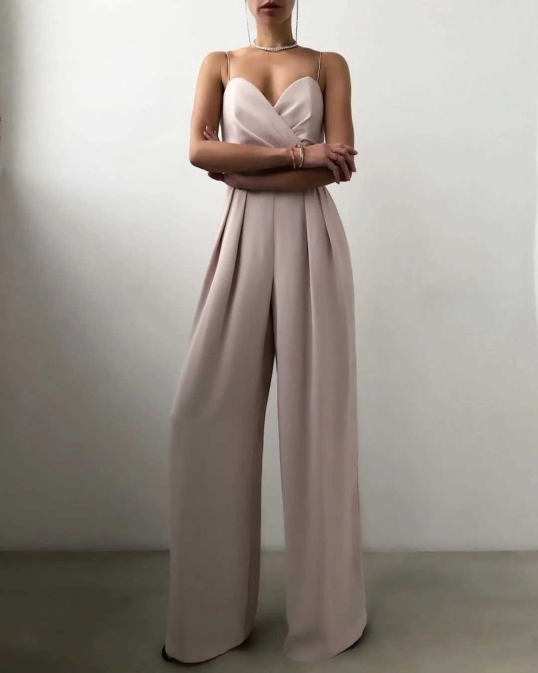 Sleveless high waisted jumpsuit wide leg camisole long pants jumpsuit 2025 spring/summer casual suit pure thin V-neck jumpsuit X2503181