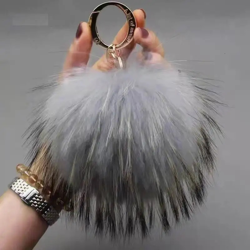 15cm Fluffy Real Raccoon Fur Ball Pom Poms Fur Pompom High Quality Keychain Key Chain Metal Ring Pendant For Women F281 250318