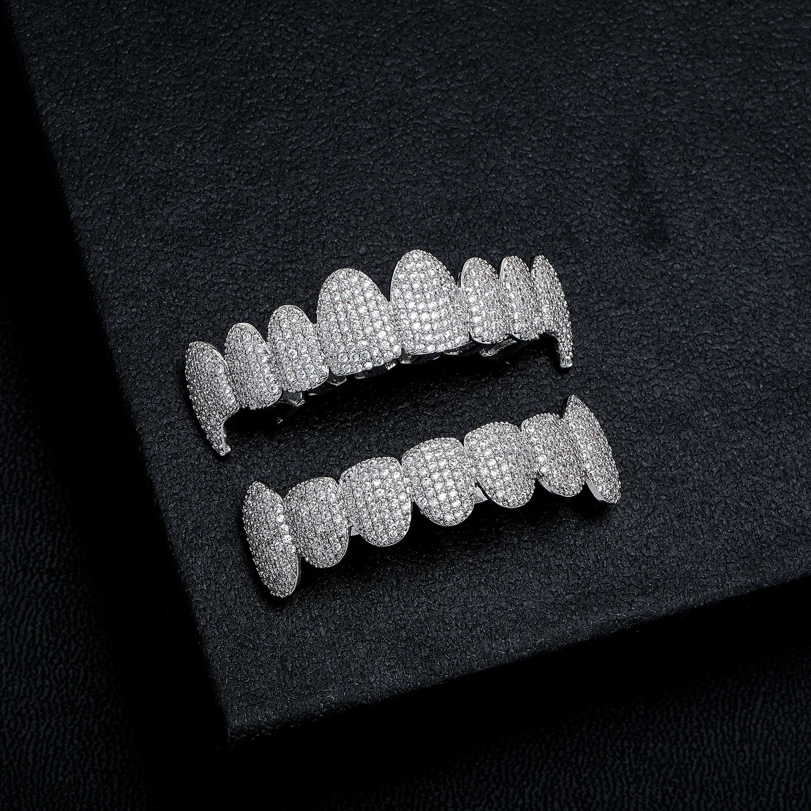 RACHELZ 8/8 Full Cubic Zircon Teeth Hip Hop 14K Gold Plated Fangs Tooth Caps Dental Grills For Women Men Body Jewelry 250318