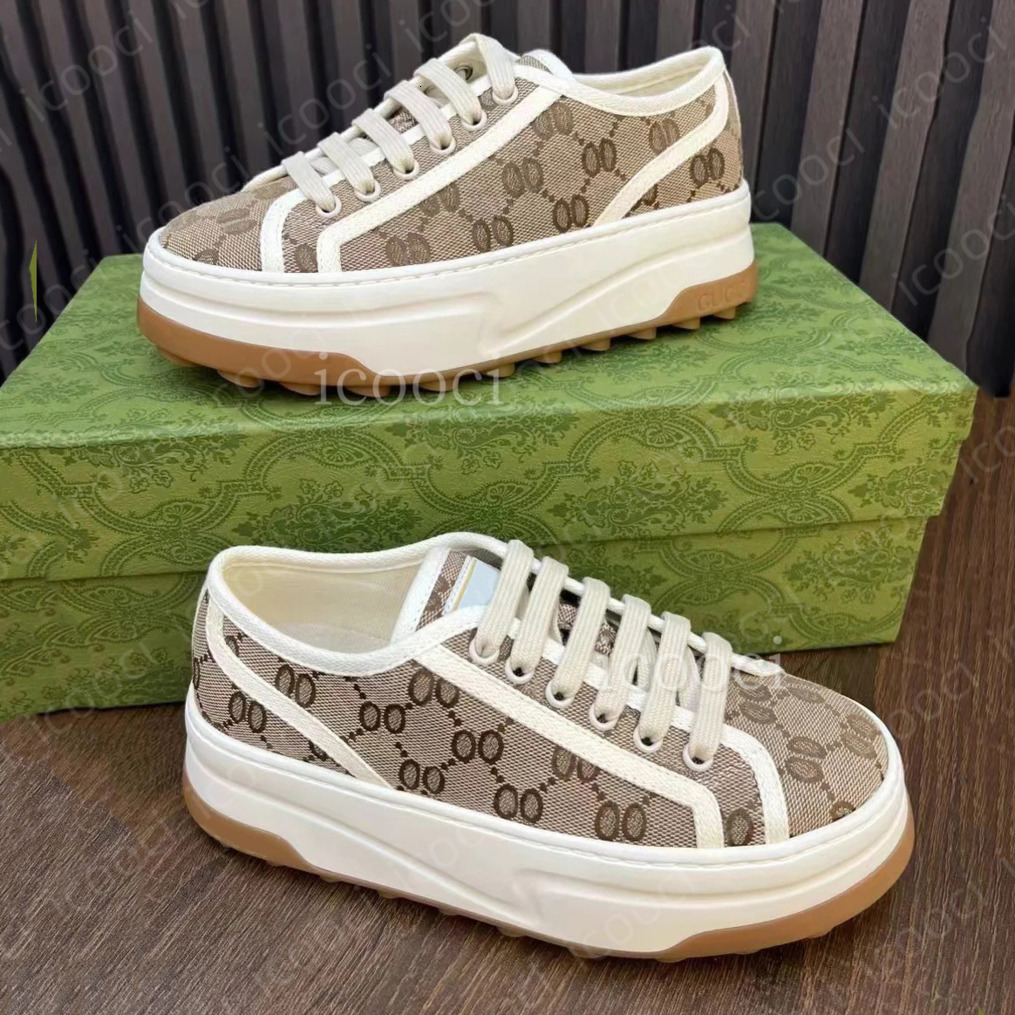 classic Designer shoe Italy low-cut 1977 Tennis Women Casual Shoes high top Letter High-quality Sneaker Beige Ebony Canvas Tennis Shoe Fabric Trims loafers 004