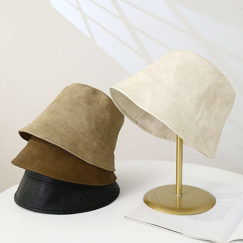 PU leather fisherman for women in spring and autumn, big head circumference, bucket hat, plain covering, face highlighting, small basin hat