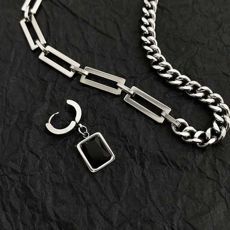 Fashionable stainless steel chain splicing black stone pendant necklace for men 50cm+5cm long necklace for men W250318