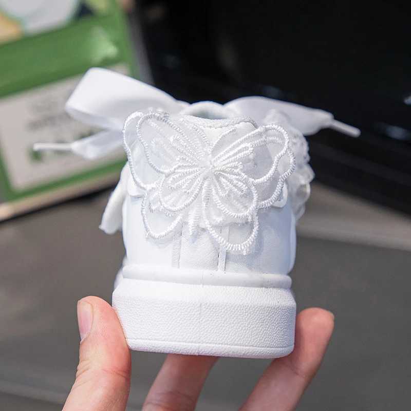 Childrens Fashion Casual Shoes White Lace Mesh Girls Shoes Breathable School Childrens Sports Shoes Lace Princess Tennis ShoesXJ250318