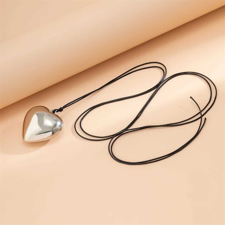 Exaggerated Black Velvet Large Heart Pendant Necklace Womens Knot Bow Adjustable Rope Chain Jewelry Wedding Accessories W250318