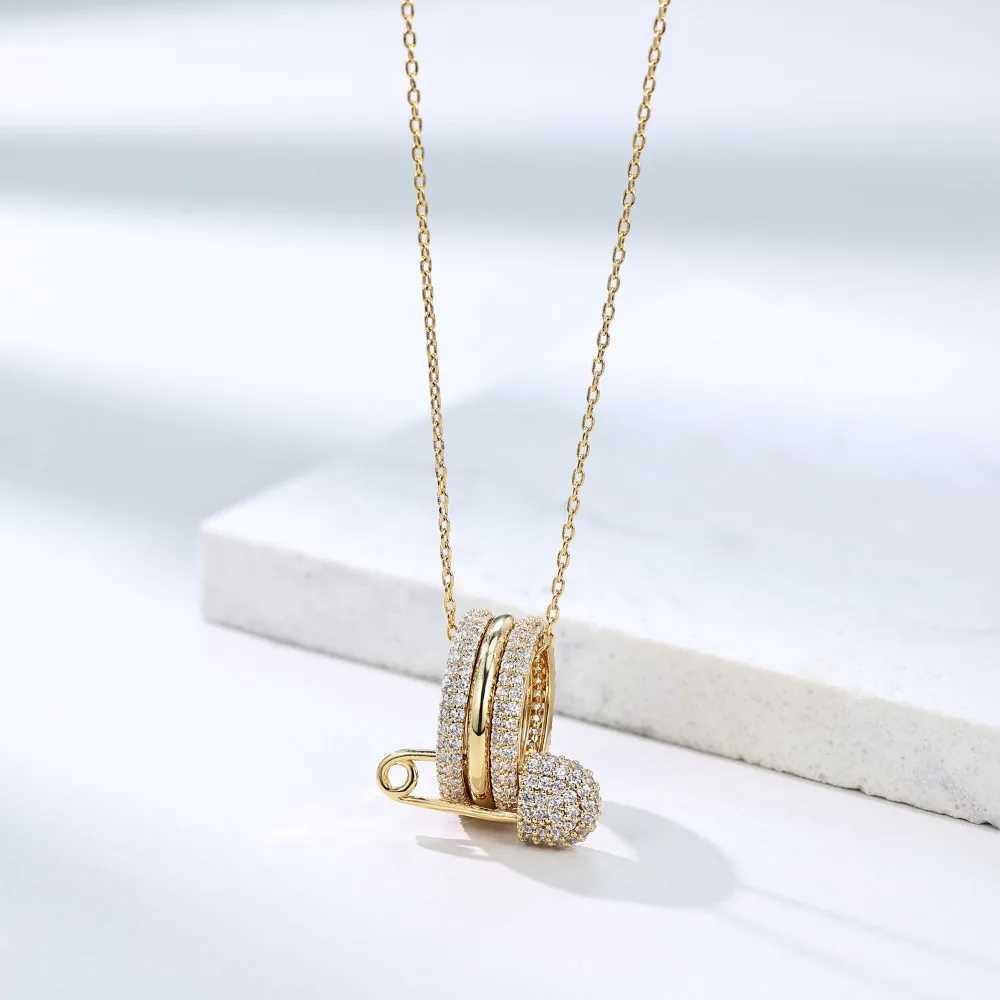 Womens Safety Pin Necklace Sparkling Simple Pendant Necklace Fashionable Cute Jewelry Gift W250318