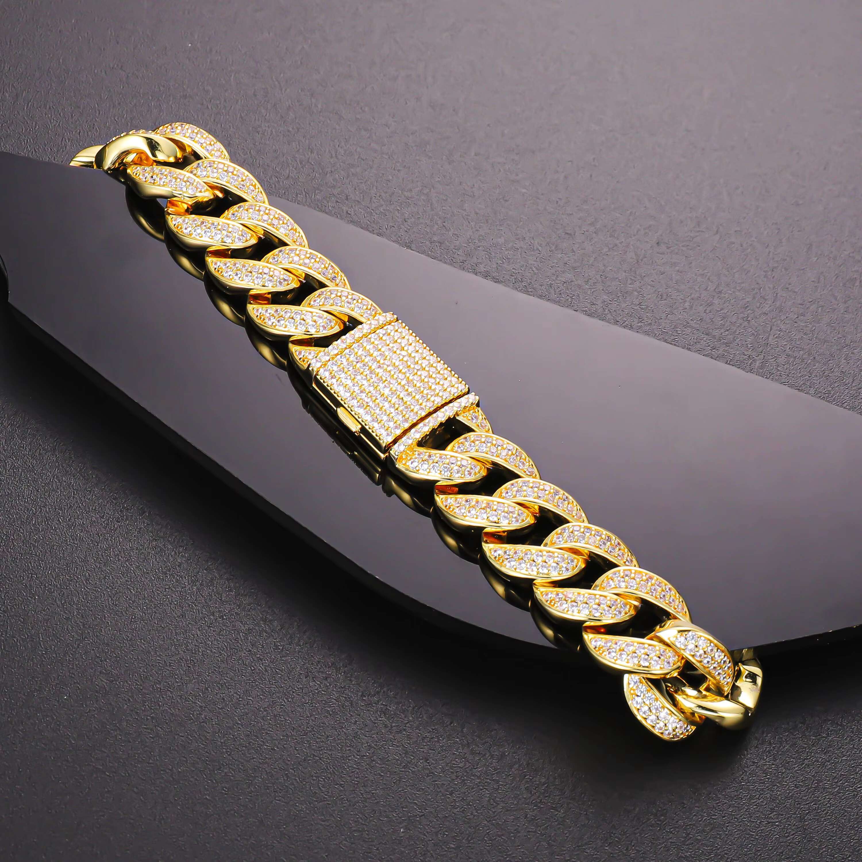 CM Jewelry Design Retro Hiphop Chain High Quality Pulsera Cubana Hot Selg Ice Out Zirconia Monaco Cuban Bracelet