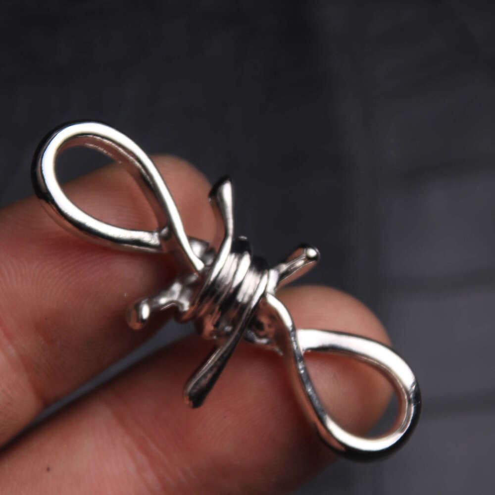 Thorn necklace, dark, sensual, cold, cool, hip-hop, thick collarbone, neck collar, punk alloy accessories, ins style