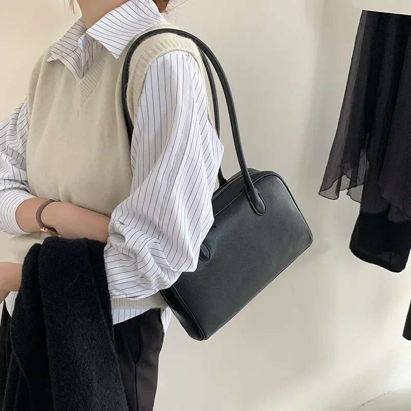 Fashion New 100% Genuine Leather Women Bowg Bag Design Soft Simple Shoulder Bags Ladies Commute Casual Totes Black
