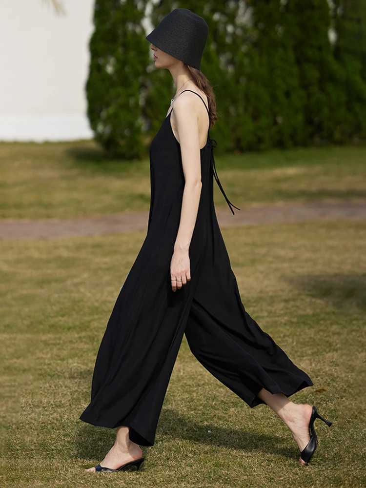AMII Minimsm 2023 Summer New French Holiday Style V Neck Jumpsuit Women Black Office Lady Casual Female Clothing 12352033 X250318