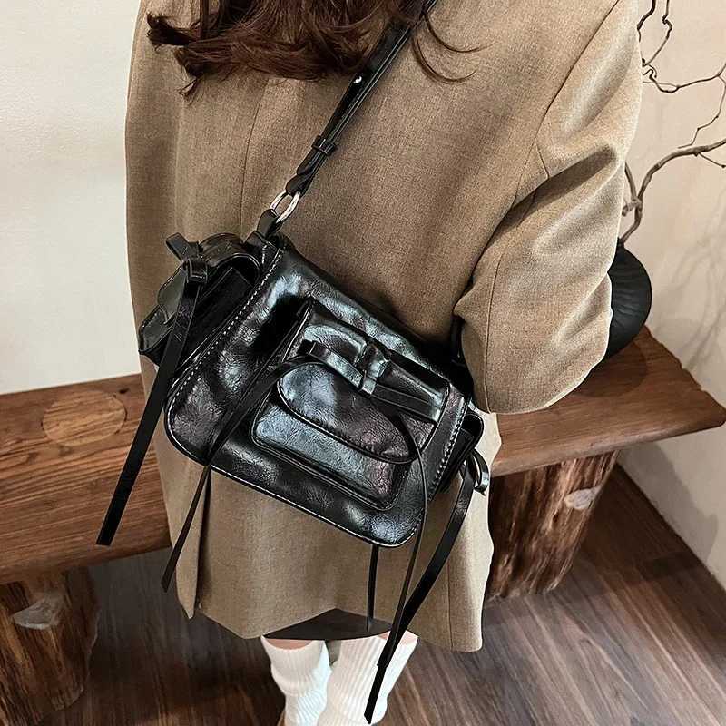 LEFTSIDE Small PU Leather Shoder Bags Lady Crossbody Bag for Wen 2024 Winter Trend Y2K Korean Women Bow Tie Handbags Y250318