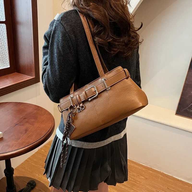 LEFTSIDE PU Leather Shoe Bag Suitable for 2024 Y2K Designer Womens Handbags Womens Luxury Retro Handbags and Wallets Y250318