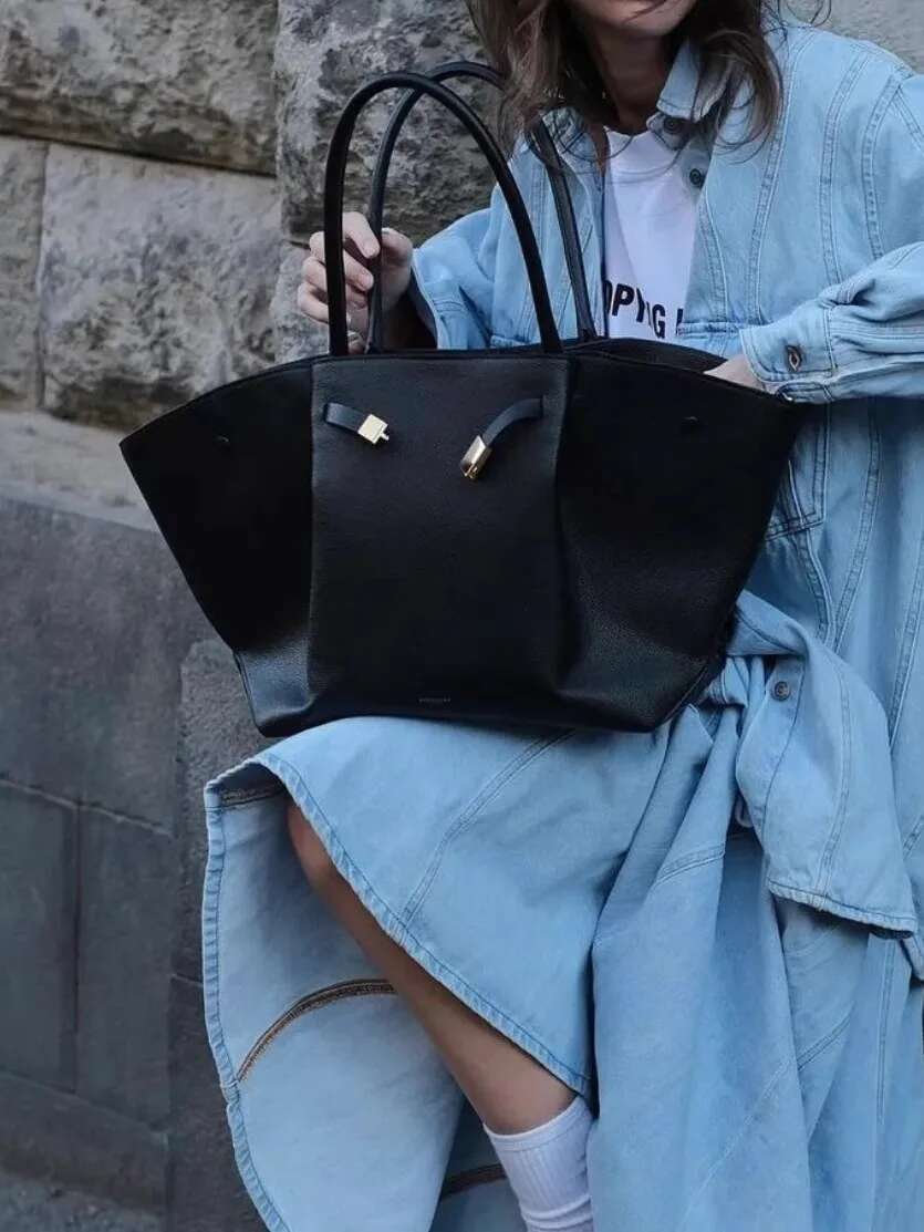 Tote 2024 Trend Large Capacity Female Shoulder Bag High Quality PU Leather Simple Designer Woman Handbag