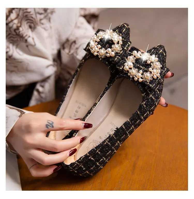 Mixed shallow mouth shoes autumn warm casual Fem sports shoes pearl decoration apartment Modis low H-angle Y250317