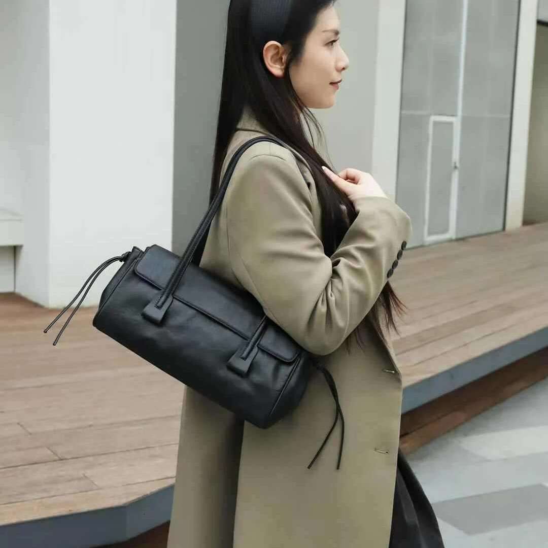 YANATARI genuine leather woman 2025 korean vintage long shoulder bag Handbags ladies high-capacity underarm Bag