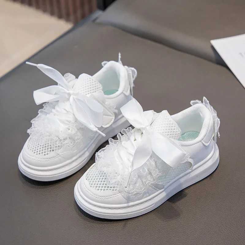 Childrens Fashion Casual Shoes White Lace Mesh Girls Shoes Breathable School Childrens Sports Shoes Lace Princess Tennis ShoesXJ250318