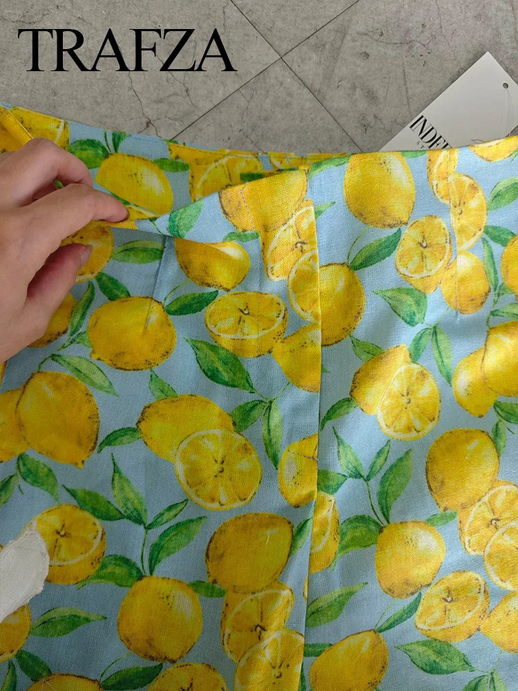 TRAFZA Women Yellow Lemon Print Casual Shorts Y2k Woman Fashion Summer High Waist Zipper Slim Shorts For Beach Party 250318