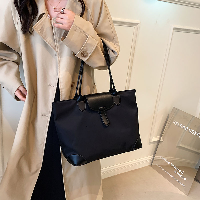 Large Capacity Fashionable Tote Simple Oxford Cloth Women S Bag New Versatile Casual Texture Single Shoulder Bag Shoulder Bags