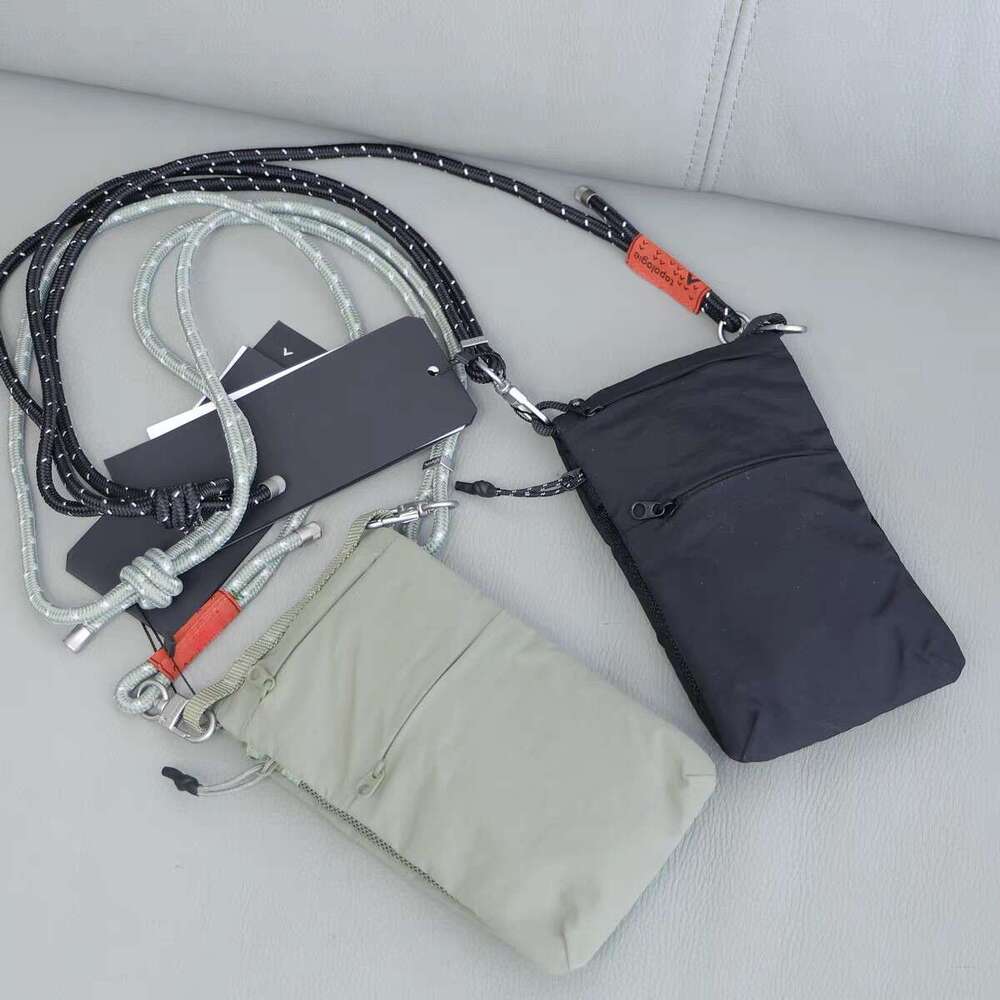 Folding close fitting mobile phone men's crossbody bag trendy brand Instagram workwear Japanese style small bag casual shoulder