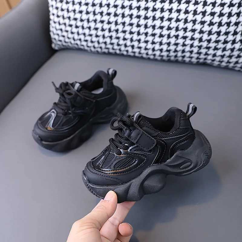 2025 Spring and Autumn Childrens Casual Shoes Childrens Sports Shoes Soft and Breathable Mesh Running Shoes for Boys and Girls Beige Black PinkXJ25031