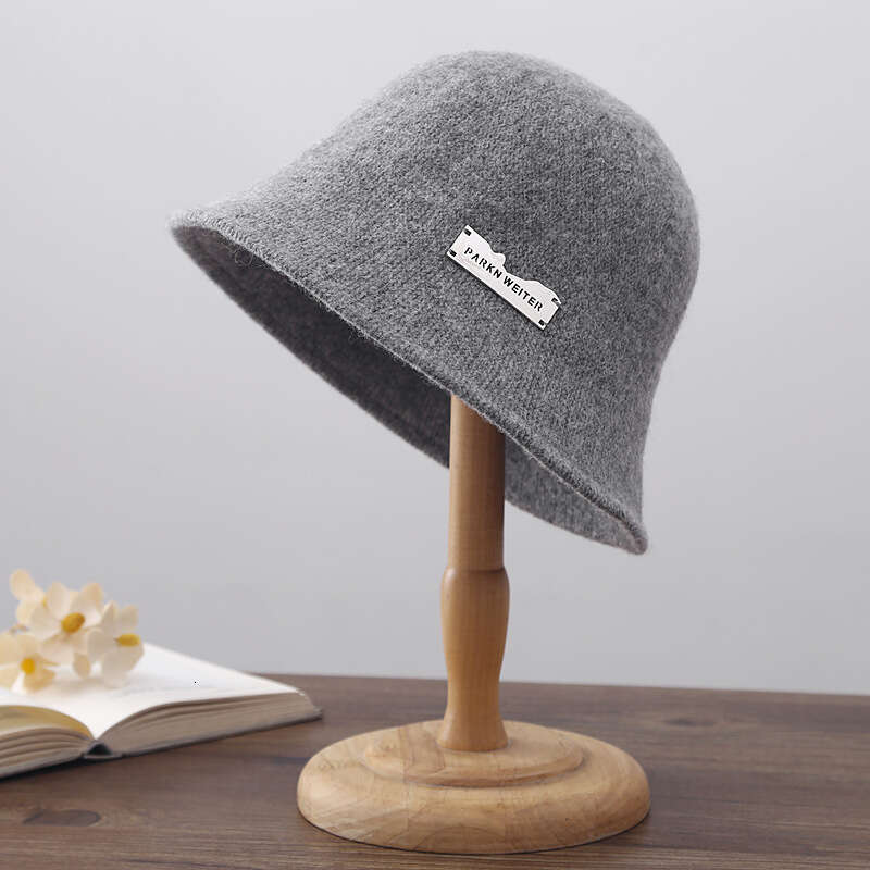 New Iron Label Women's Fashion Trendy Style Solid Color Pot Spring and Autumn Plain Face Covering Water Bucket Fisherman's Hat