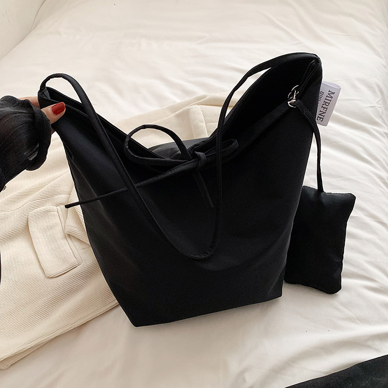 Korean Version Of Dongdaemun Simple Nylon Large Capacity Cloth 2023 New Lazy Style Casual Versatile Shoulder Tote Bag Fashion Shoulder Bags