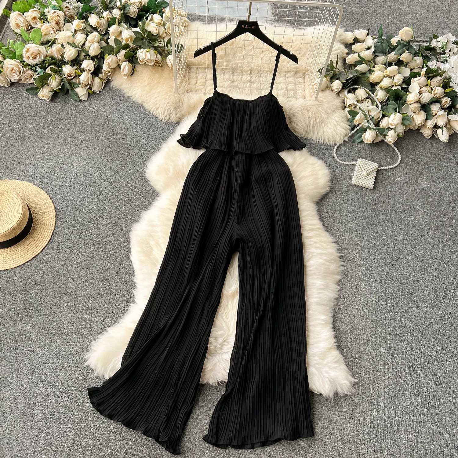 Casual jumpsuit without back thin jumpsuit womens one-piece beach pleated tight fitting suit X250318