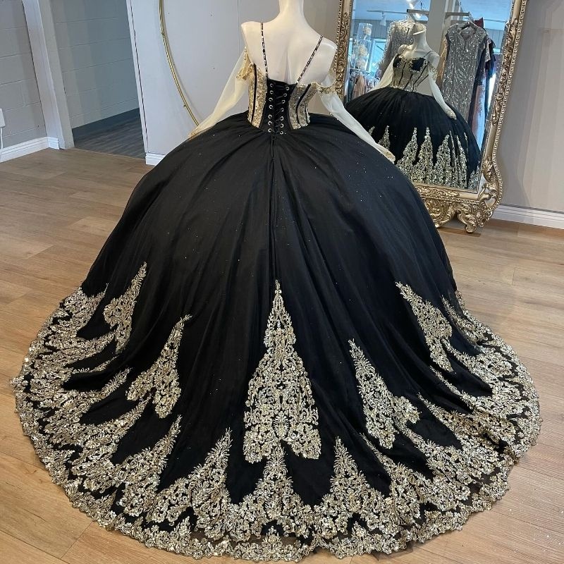 Black Shiny Quinceanera Dresses Princess Gown Gold Appliques Lace Beads Tull Long Sleeves Party Birthday Sweet 16 Dress Vestidos De 15 Anos