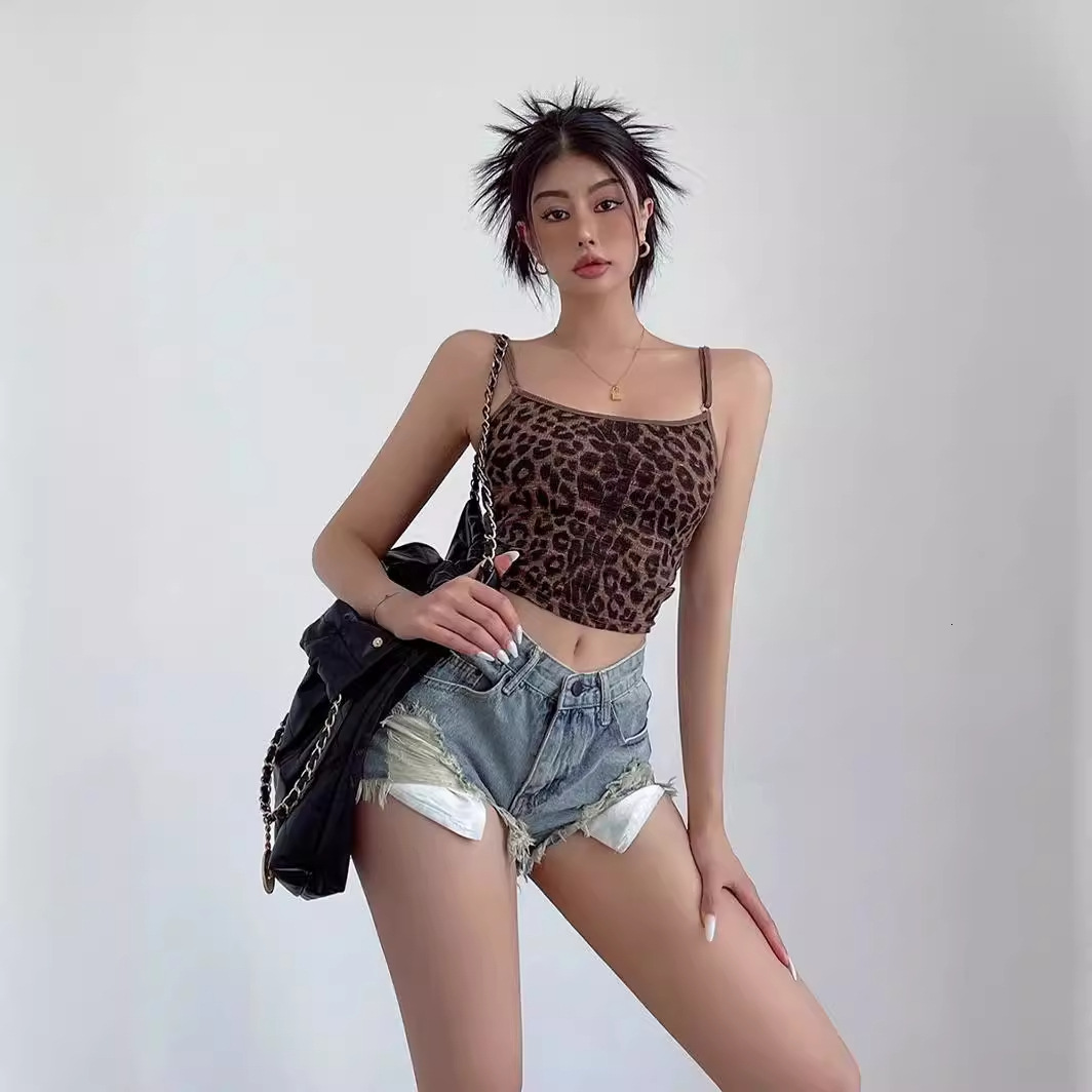 Low Waisted Women's Shorts Spicy Girl With Ripped Denim Shorts Summer Style Slimming Look Exposed Pockets A-line Tassel Fringed Hot Pant