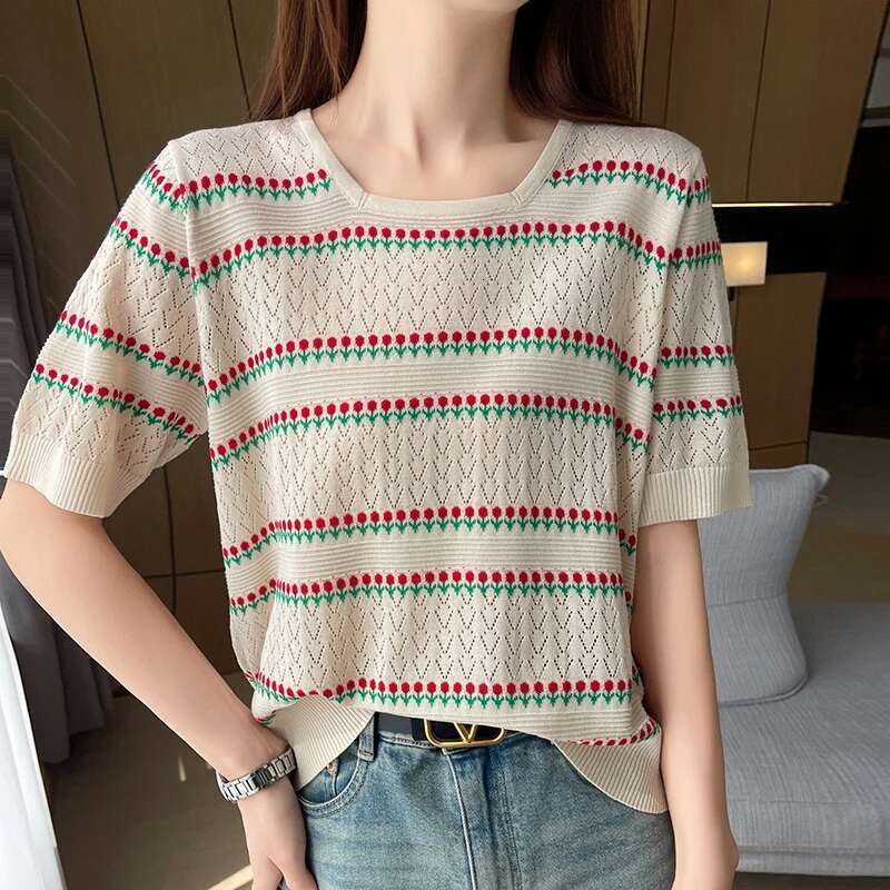 Short Sleeved 2025 Summer New Round Neck Pullover Vest Women's Thin Top Casual Loose Knitted Striped T-Shirt