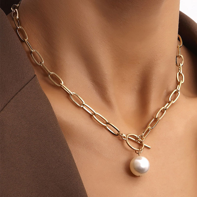 Imitation Pearl Pendant OT Buckle Necklace Women Light Luxury Small Temperament Hundred Matching Long Money Jewelry
