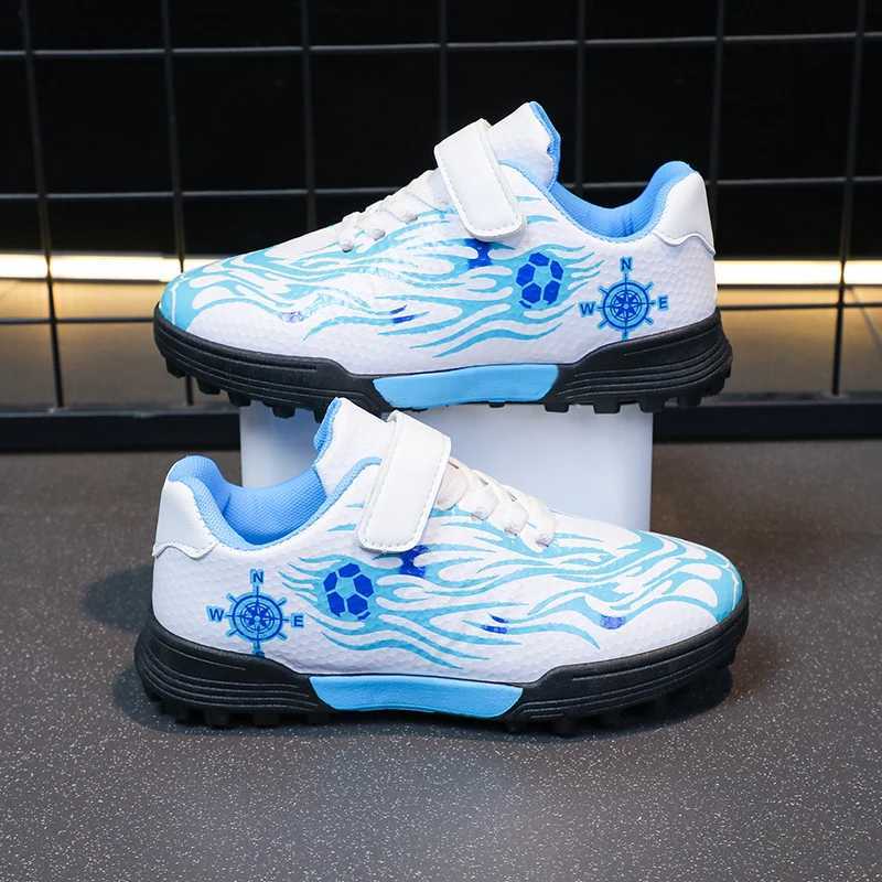 Children Soccer Cleats Fashion Design Breathable Non-slippery Soccer Shoes for Boys and Girls W250318