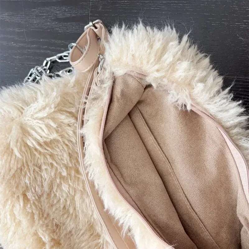 Meet You Women Fluffy Plush Shoulder Winter Large Capacity Soft Warm Faux Fur Wool Bag Female Fashion Travel Backpack 2024
