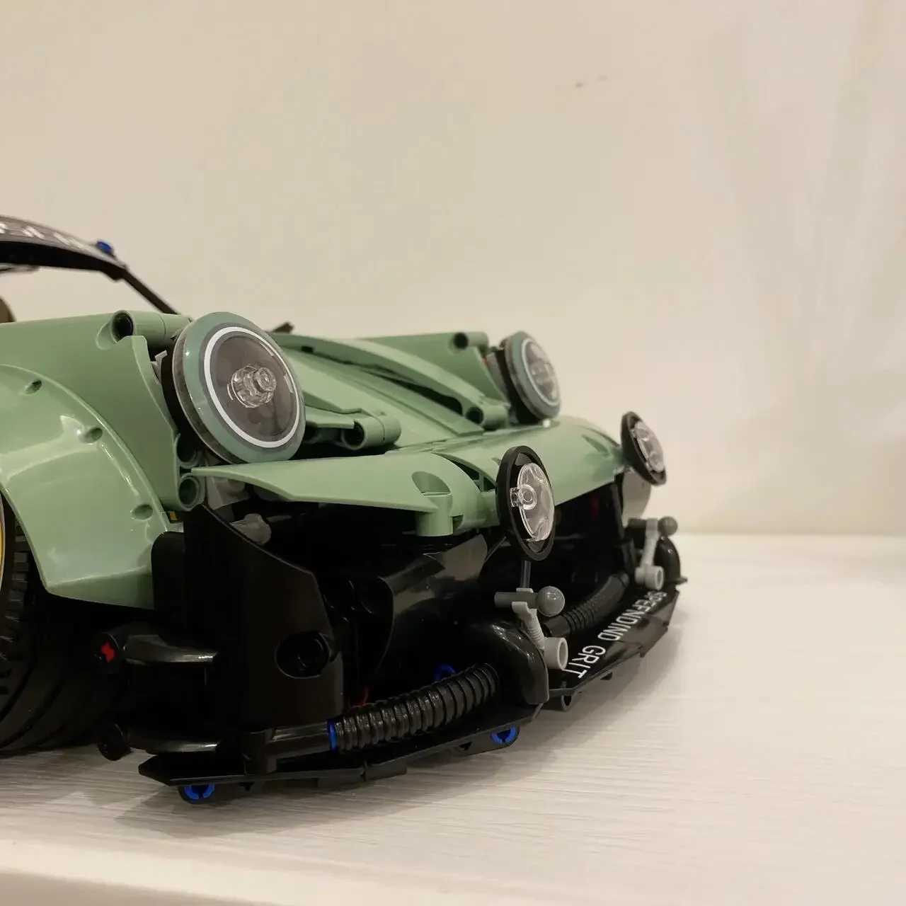2435pcs technology green sports car 911 RWB wide body low car model boys and girls toys birthday gift car building block 2025 W250318
