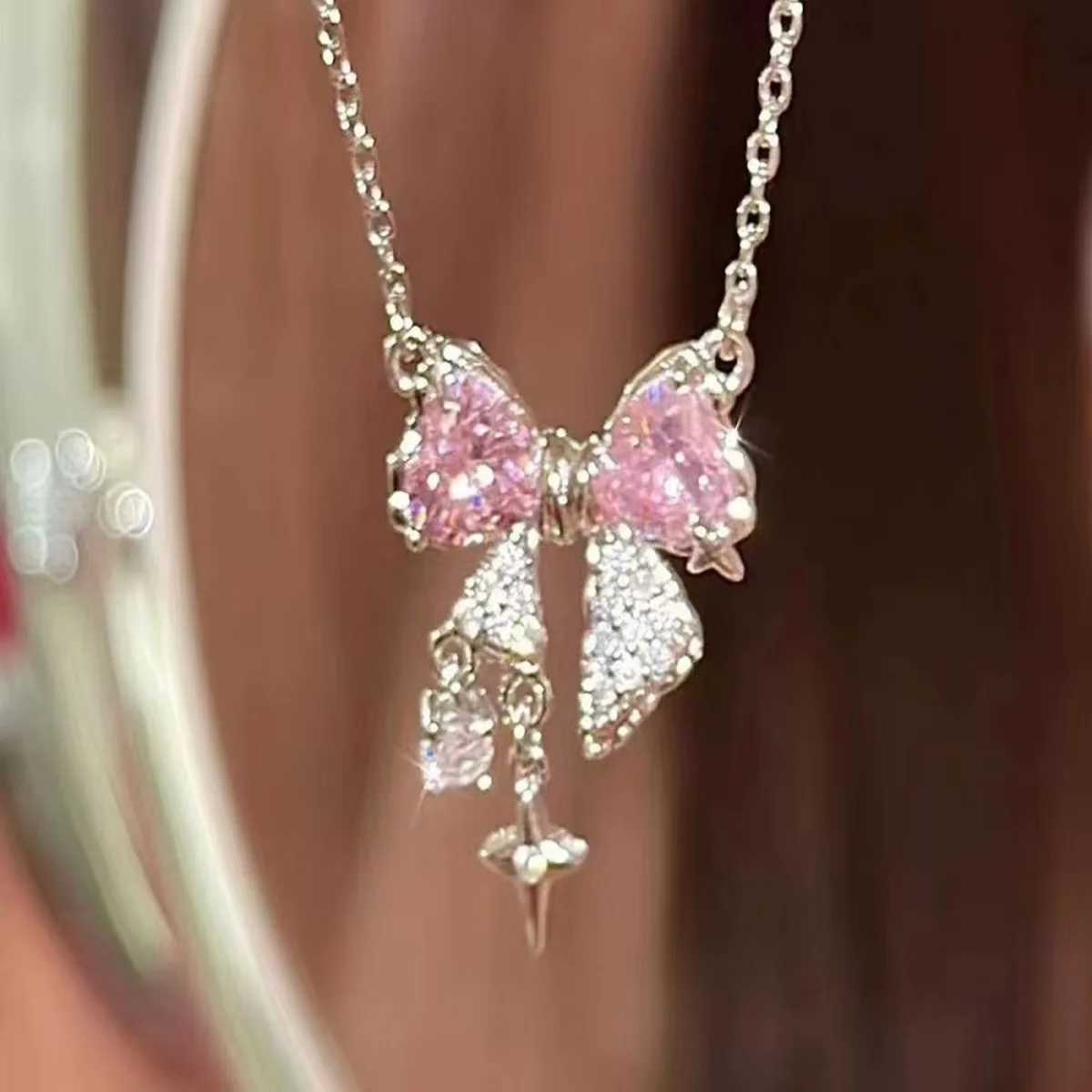 Sweet pink bow necklace ladies fashionable sparkling rhinestone star pendant Kravik chain exquisite wedding accessories W250318